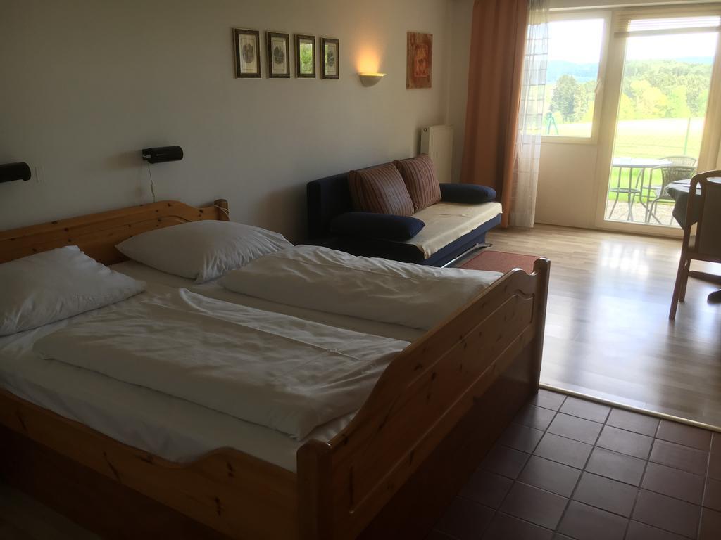 Apartmentanlage Am Kellerberg Zandt Esterno foto